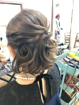 ロカット サロン(Roquat Salon) ハーフボブアレンジ【ヘアセット　立川南/立川/八王子/七五三】