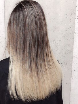 レビーヘアー(Revie hair) 【Roop担当畑村】ハイグラデーション