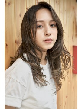 ブゾン(buZon) ☆ロングウルフカット ハイライトカラー