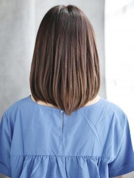 ナル 白山神社参道通り店(nalu) かきあげバングのナチュラルストレートスタイル