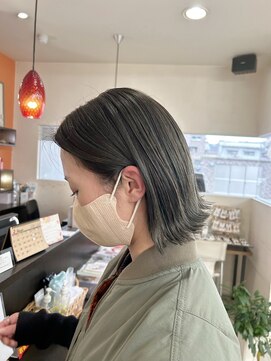 セダクション 道後樋又店(Seduction) 松山市　20代30代40代　おしゃれ度UP 外ハネ×カーキグレージュ