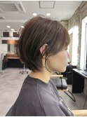 20代30代40代秋色くすみベージュ耳かけボブ