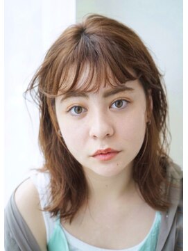 トリッカ 銀座(tricca) アプリコットベージュ/透け感シースルーバング