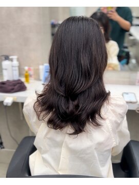 ユナイテッド 横浜(UNITED) ナチュラルブラウン×コテ巻き風パーマ