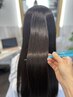 柔らかく自然にまとまる上質ストレート【カット＋縮毛矯正＋髪質改善トリート