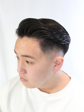 カーウォッシュバーバー(CARWASH BARBER) アップバングフェードメンズアイロンパーマ大人七三