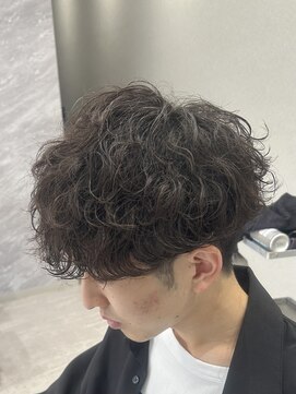 グロップ 町田(GLOP) 大人っぽさを引き出す波巻きパーマ/メンズパーマ