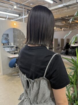 リラクオーレ 三宮 元町(LIRA CUORE) まとまるボブ