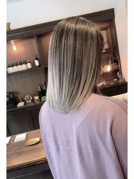 シフト ニュートラル(SHIFT N) バレイヤージュ