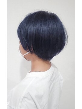 ファム バイコヒナタ(FUM by KOHINATA) 【艶感たっぷり×暗髪カラー♪】ブルーブラック