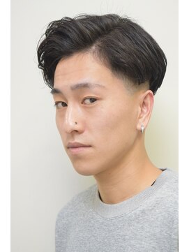 カーウォッシュバーバー(CARWASH BARBER) サイドパートアップバングツーブロックアッシュブラック1203