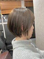 ハーツ(Heart's) 白髪ぼかし×くびれショート　脱白髪染め　白髪活かし