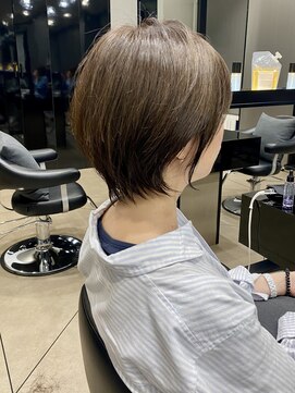 ハルキ ミナト ジャパン オオサカ(HARUKI MINATO japan OSAKA) 30代40代50代小顔似合わせカットくびレイヤーエモージュ大人可愛