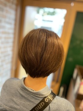 ルポゼヘアー ショートボブ