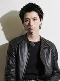 スパイキーショート/ニュアンスパーマ/刈り上げ/黒髪/センター北