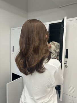 ペレ 渋谷(PELE) イメチェン/ホワイトブロンド/外ハネボブ/美髪/渋谷