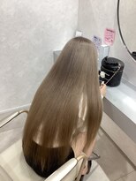 クラリティ(CLARITY)&nbsp;ハイトーンカラー大人ロングヘア10代20代30代