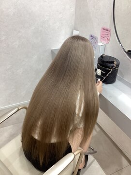 クラリティ(CLARITY) ハイトーンカラー大人ロングヘア10代20代30代