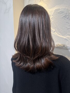 トリコ ショップアンドヘアサロン(tricot shop hair salon) ふんわりレイヤー/アッシュカラー/くびれミディアム