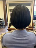 ショートボブ