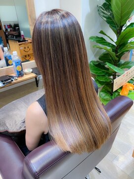 ステラバイケンジ(STELLA by KENJE) 白髪ぼかしハイライトカラー30代40代50代グレージュ