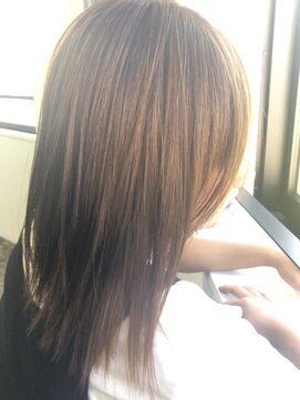 ストレートパーマ専門店 ビタミナポストマン のばしかけセミディ