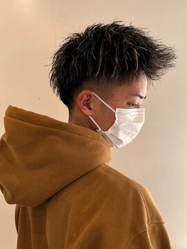 ビーテックバイゼン 山科店(B-TECH by Zen) ツーブロック短髪モテるスーツ束感メッシュシークレットパーマ