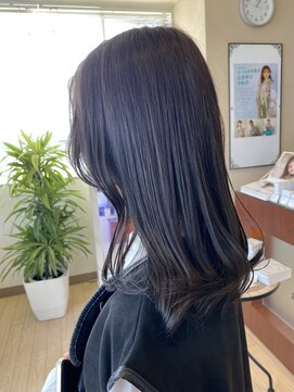 アッシュ アーティスティック スタジオ オブ ヘア(Ash artistic studio of hair) 韓国風ナチュラルブラウン