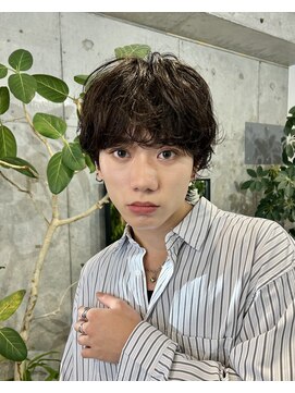 マノハル(MANOHARU) 黒髪/韓国/ニュアンスパーマ