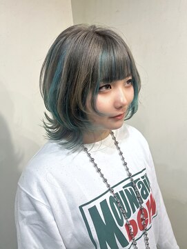 ドライブ(drive) ウルフカット　インナーカラー　ブリーチカラー