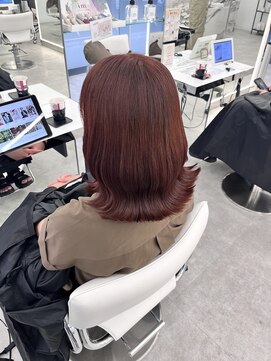ブラウン(Brown) 秋に大人気レッドカラー☆