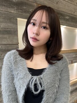 アイヴィ 表参道(IVY) シースルーバングくびれミディアム【肥田亜沙美】