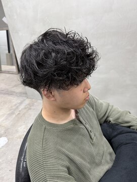 エント(ent) 波巻きシャドウパーマ