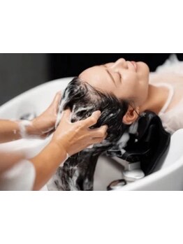 お疲れや紫外線によるダメージを徹底ケア！血行促進・頭皮環境を整え、健康的な髪へ♪[豪徳寺駅1分]