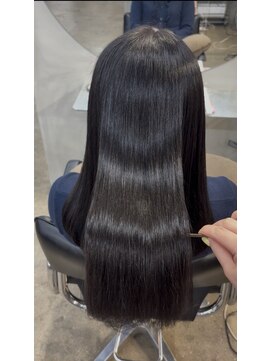 クオーレ (CUORE) 真っ直ぐなりすぎない縮毛矯正