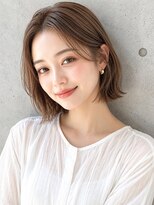 アディ 中野南口店(Addi)&nbsp;耳かけで軽く見せるブラウン外ハネボブ