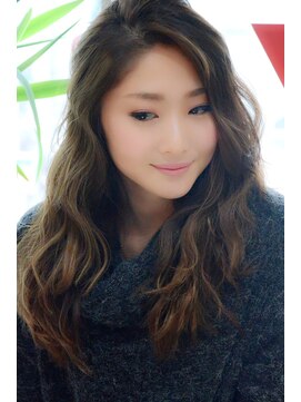 リプレイ(Replay) ヌケ感がかわいい☆上質ウエーブとハイライト!!