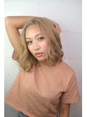 ハイトーンベージュ