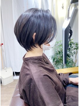 アヴァロン(AVALON) 【mag佐藤聖】絶壁解消★イルミナカラー×大人ショートボブ