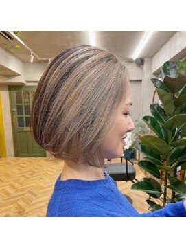 ブリーエ(brille) ハイトーンカラーボブ　(白髪染め/髪質改善/縮毛矯正）