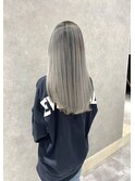 透明感たっぷりグレーバレイヤージュ