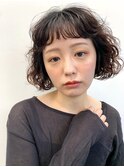 ウェーブが可愛いショートボブ