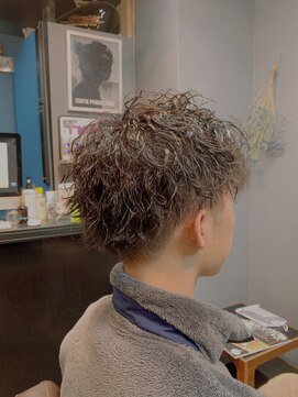 ホーミィ(homie) イカすぜメンズパーマ！