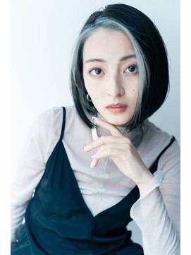 トクテ 吉祥寺(tokute) くびレイヤーエモージュグレージュカラーくびれショート/吉祥寺