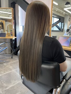 ジーナ 福岡天神(Zina) オリーブグレージュ/オリーブ/グレー/ベージュ/アッシュ