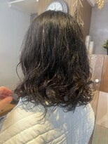 ポルト(porto produced by teatro hair salon)&nbsp;ミディアムパーマ　ふんわりパーマ　簡単スタイリング