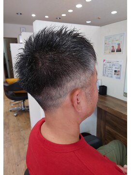 ベル(Bell) 20代/30代/40代/ベリーショート/フェード/スパイキーショート