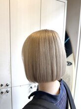 ぷつっとラインが可愛いミニボブ【阿部佑香】