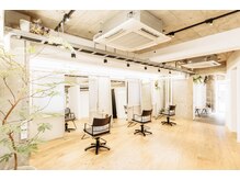 スー(SUU)の雰囲気（広い店内に3席のプライベートサロン【二子新地・二子玉川】）
