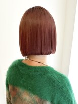 ローネス(LONESS)&nbsp;ヘイリーボブ　ミニマルボブ　切りっぱなしボブ　ワインレッド